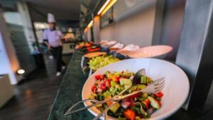 Read more about the article Red Robin Salads Discover Garden Fresh Restaurant Bowls