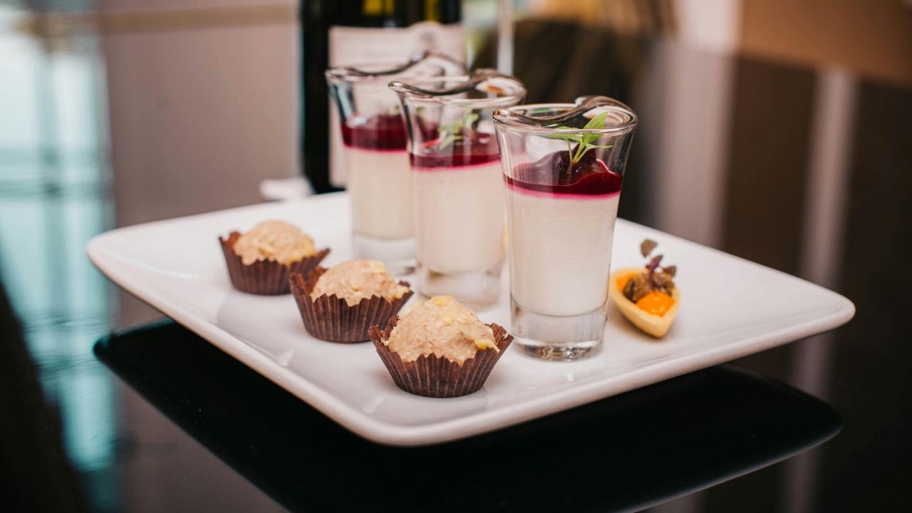 Cheesecake Shot Drink Recipe for Creamy Dessert Cocktails